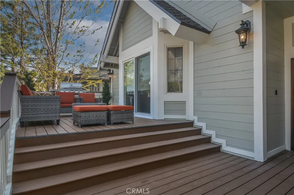 1037 Beaver Lake Arrowhead, CA 92352