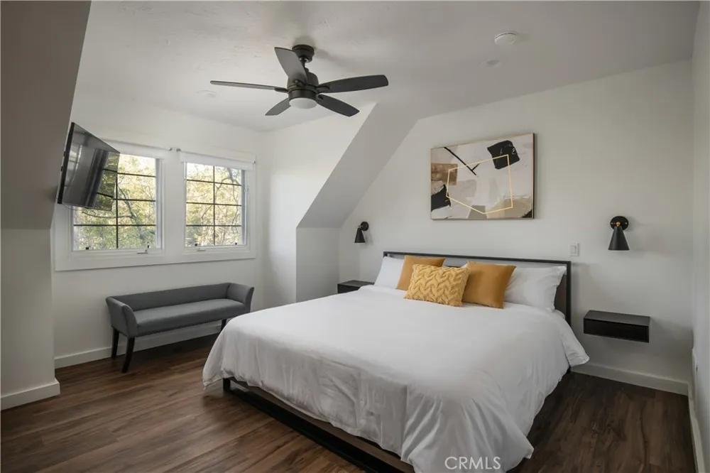 1037 Beaver Lake Arrowhead, CA 92352