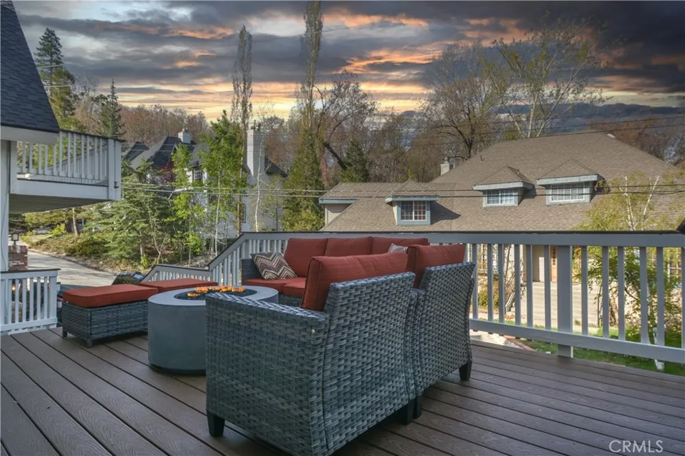1037 Beaver Lake Arrowhead, CA 92352