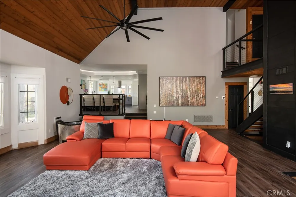 1037 Beaver Lake Arrowhead, CA 92352
