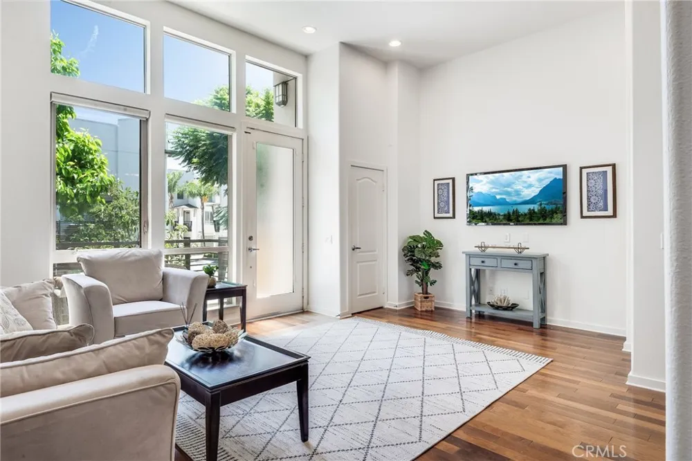 5403 W 149th Place #3 Hawthorne, CA 90250