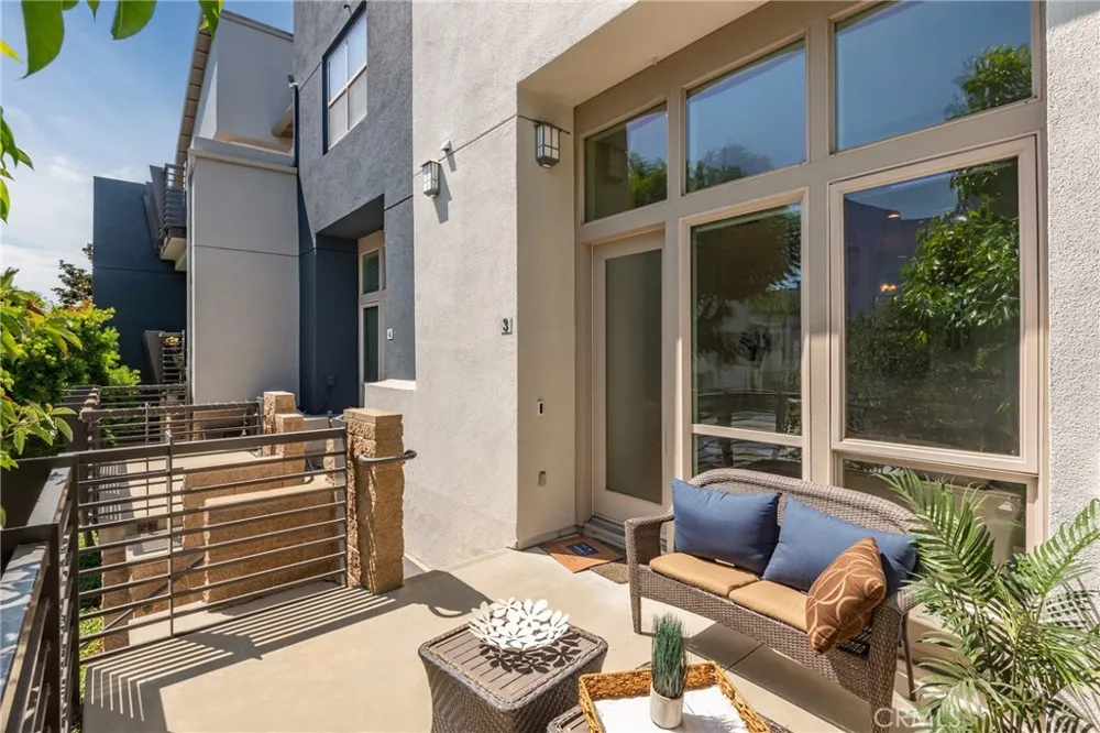5403 W 149th Place #3 Hawthorne, CA 90250