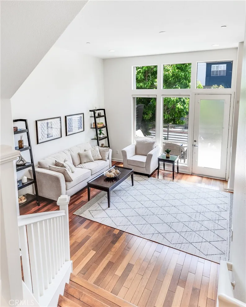 5403 W 149th Place #3 Hawthorne, CA 90250