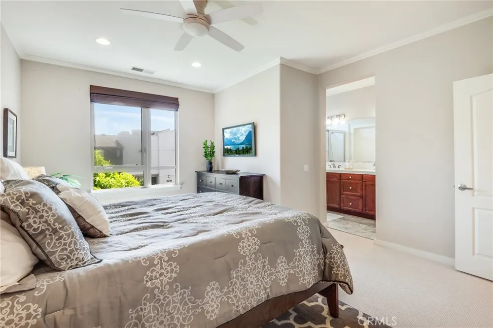 5403 W 149th Place #3 Hawthorne, CA 90250