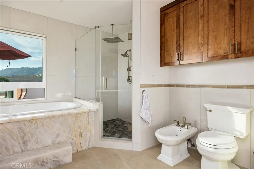 961 Fresno Pismo Beach, CA 93449