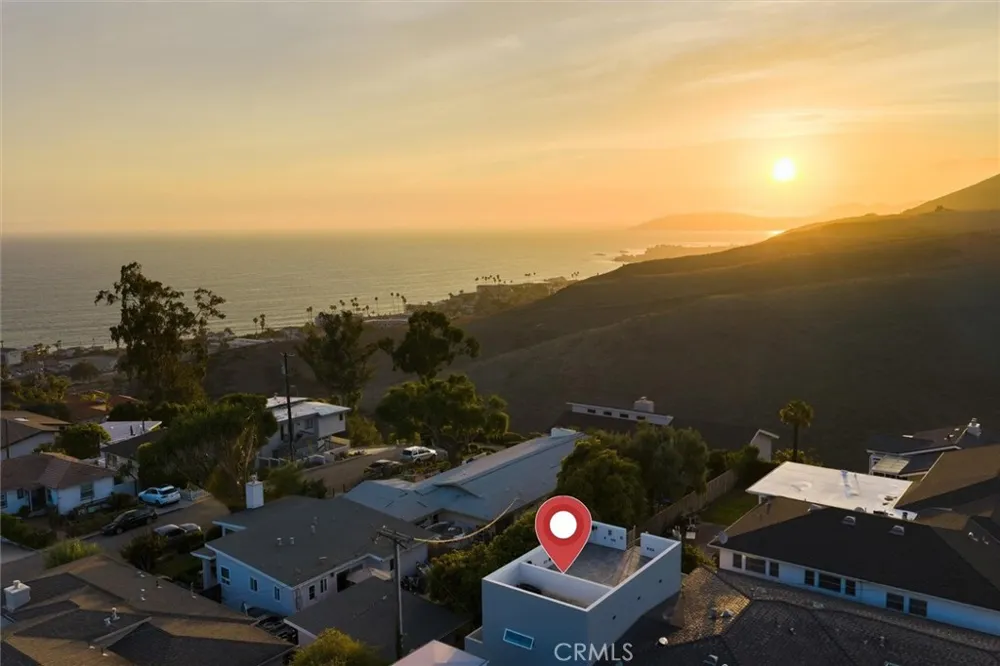 961 Fresno Pismo Beach, CA 93449