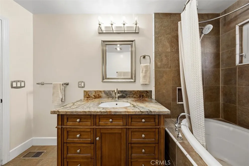 961 Fresno Pismo Beach, CA 93449