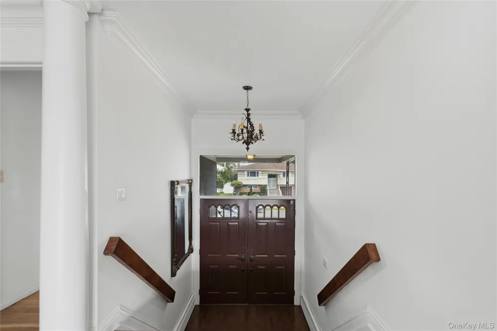 2054 Whalen Avenue Merrick, NY 11566