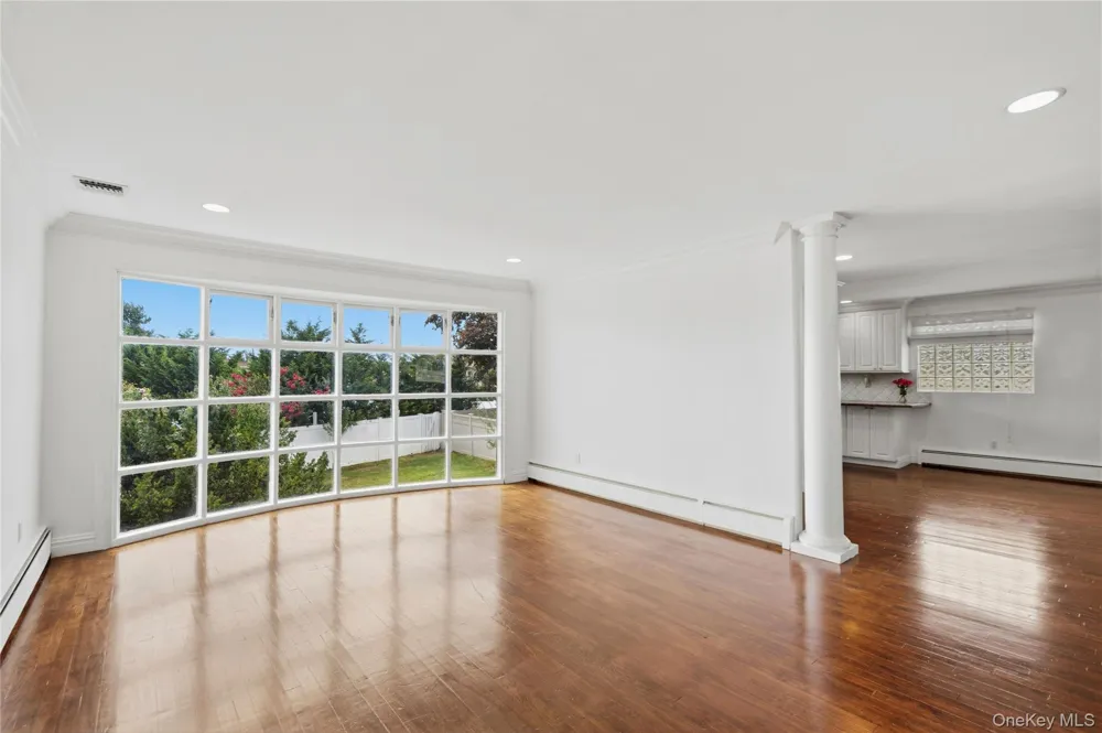 2054 Whalen Avenue Merrick, NY 11566