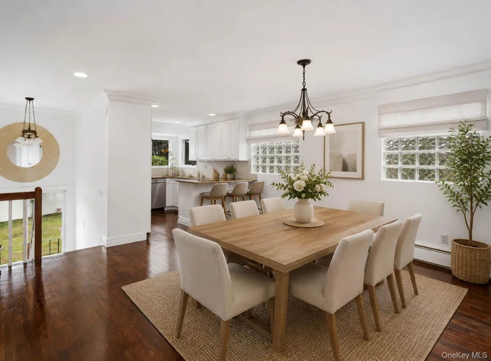 2054 Whalen Avenue Merrick, NY 11566