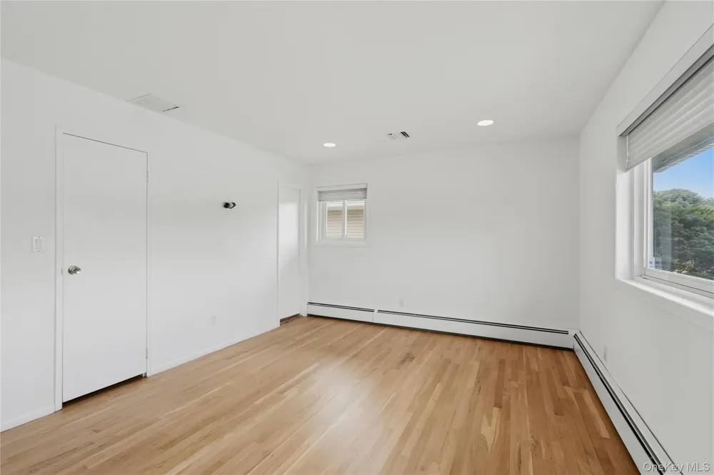 2054 Whalen Avenue Merrick, NY 11566