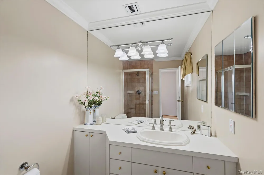2054 Whalen Avenue Merrick, NY 11566