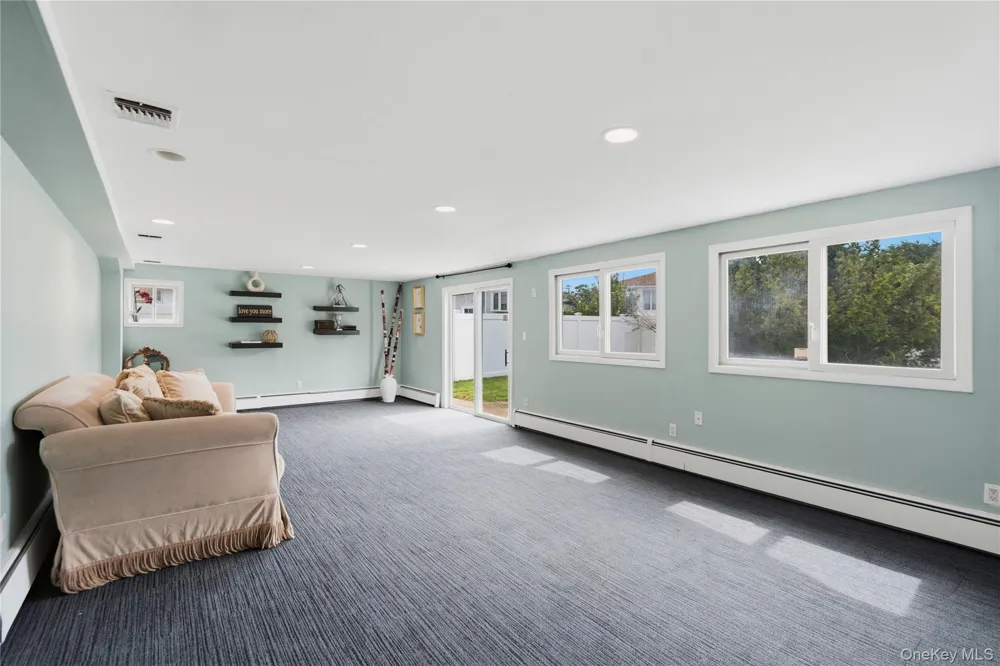 2054 Whalen Avenue Merrick, NY 11566