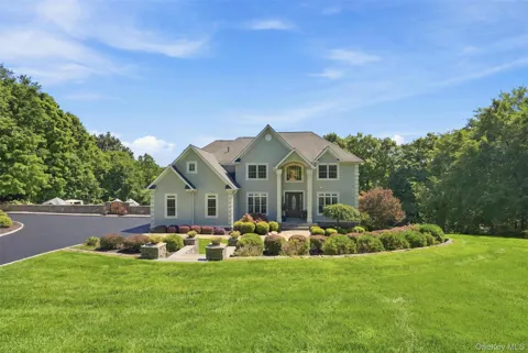 34 Woodcrest Lane