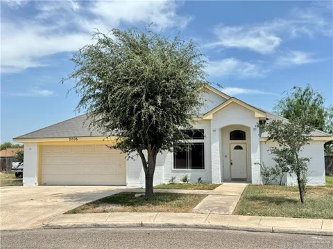 2005 E Gardenia Avenue