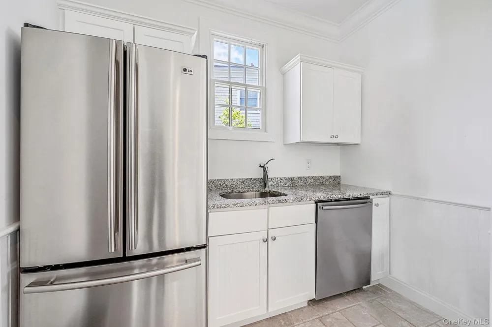 24 Pond Crossing #11 Southampton, NY 11968