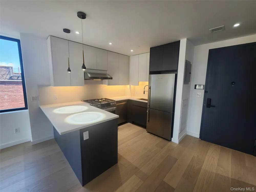 108-15 72 AVENUE #7A Forest Hills, NY 11375