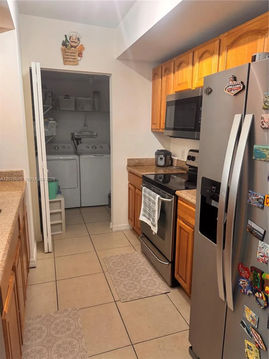 4242 NW 2nd St #808 Miami, FL 33126