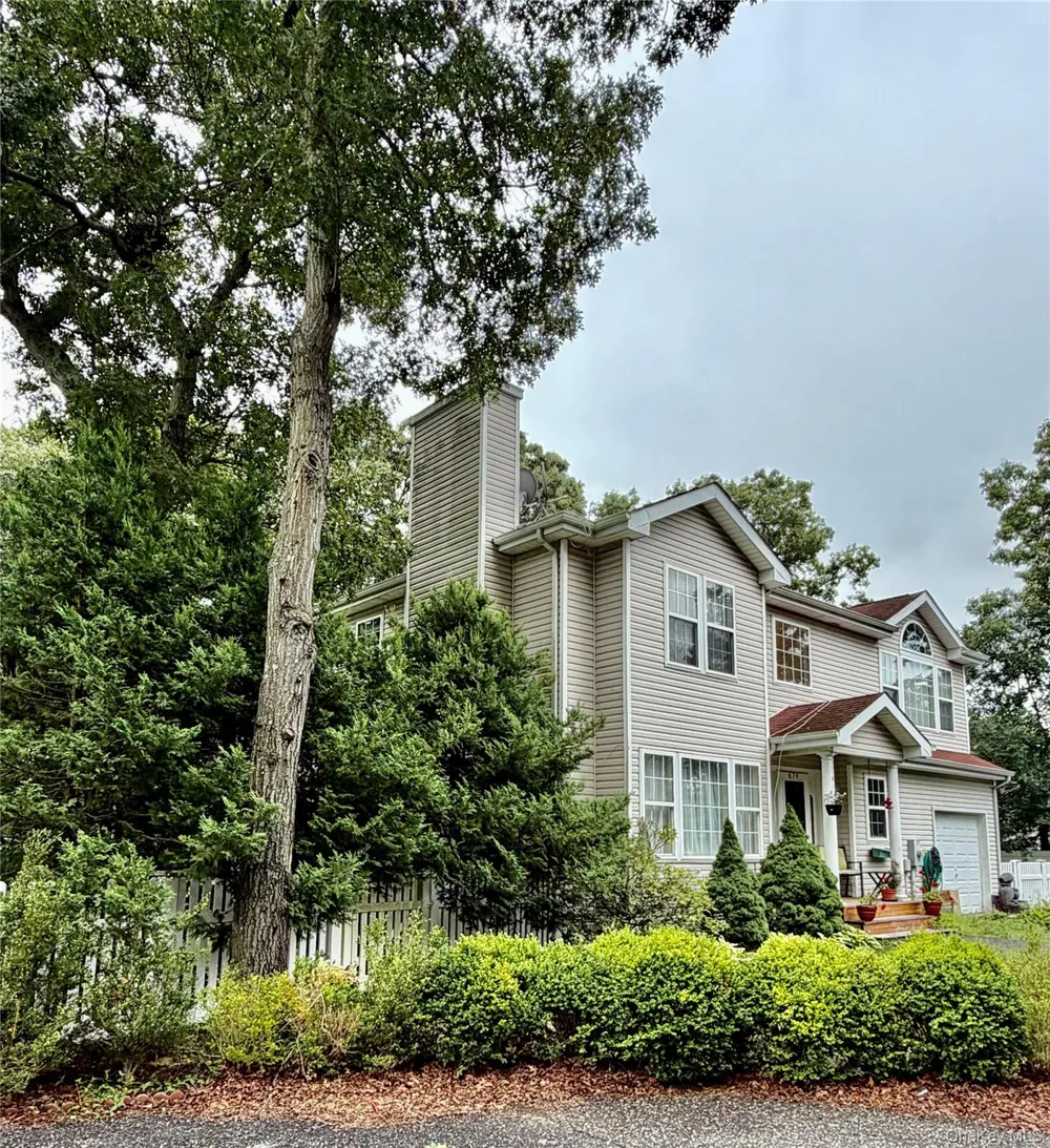 674 Flanders Road Riverhead, NY 11901