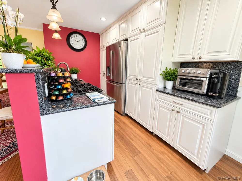 57-48 246th Crescent #C8 Little Neck, NY 11362