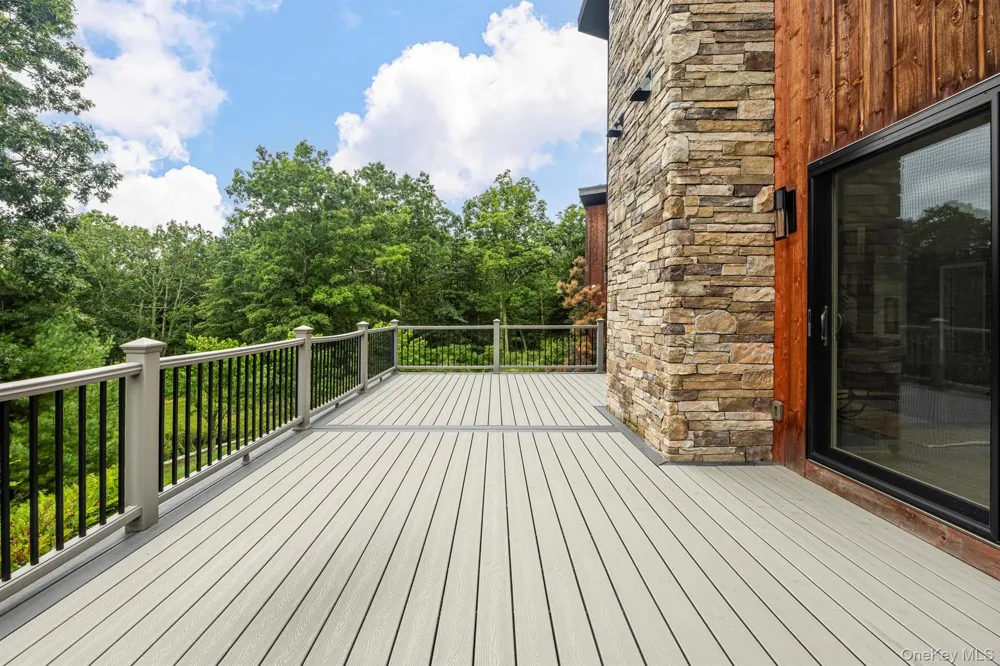 25 Vincent Place Wurtsboro, NY 12790