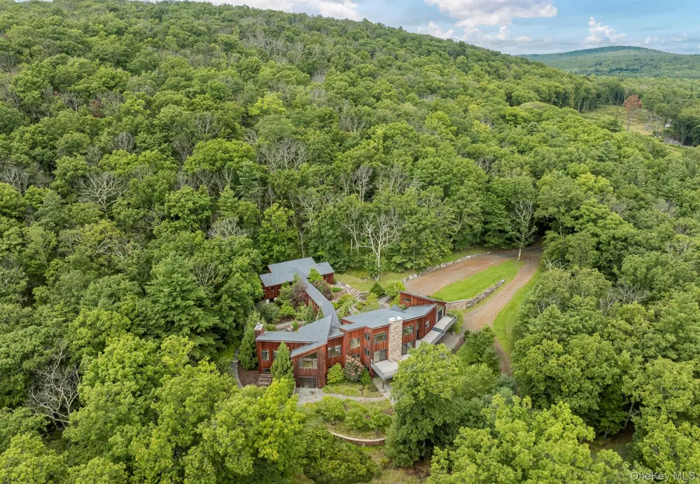 25 Vincent Place Wurtsboro, NY 12790