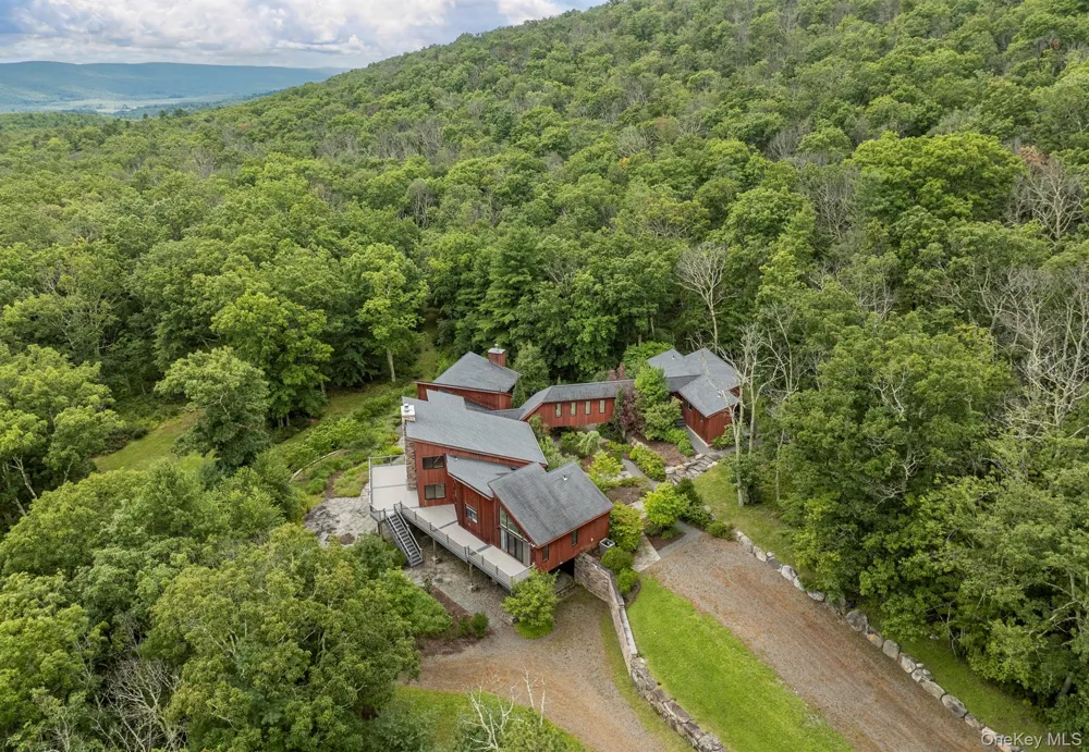 25 Vincent Place Wurtsboro, NY 12790