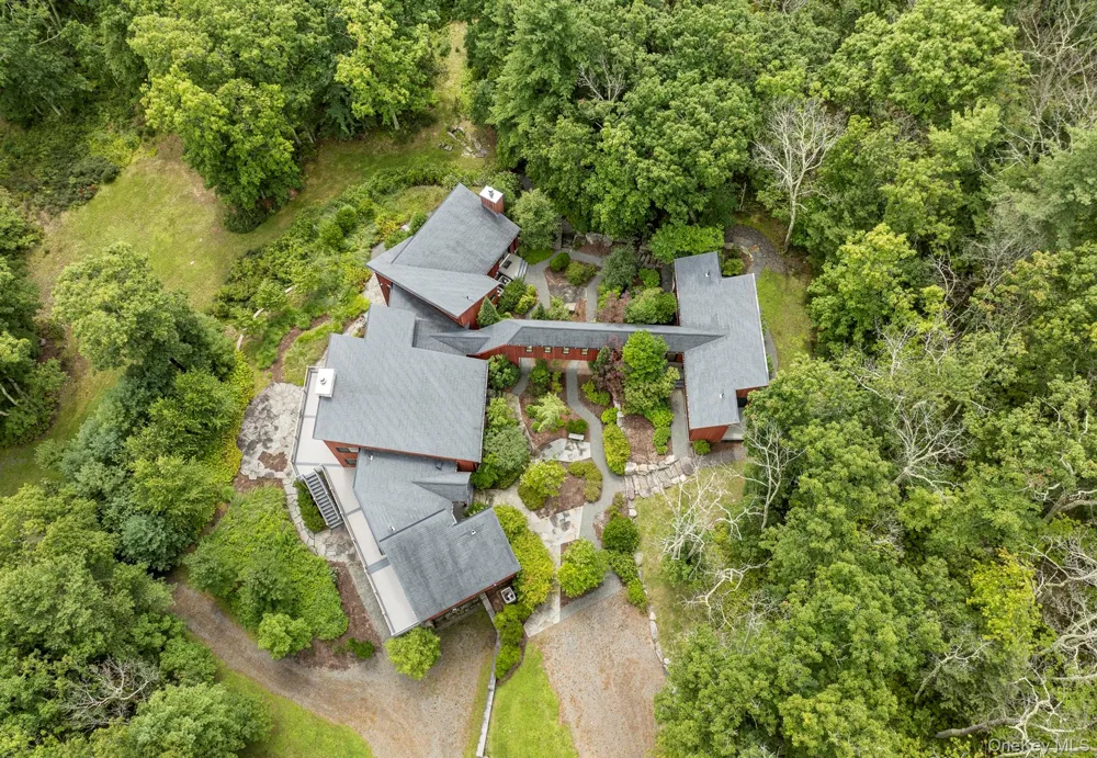 25 Vincent Place Wurtsboro, NY 12790
