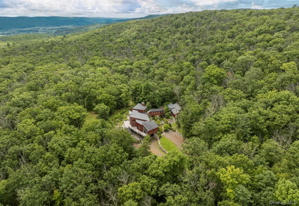 25 Vincent Place Wurtsboro, NY 12790