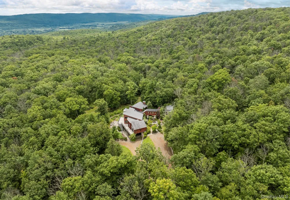 25 Vincent Place Wurtsboro, NY 12790