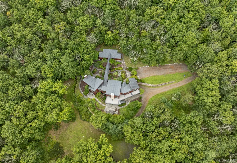 25 Vincent Place Wurtsboro, NY 12790