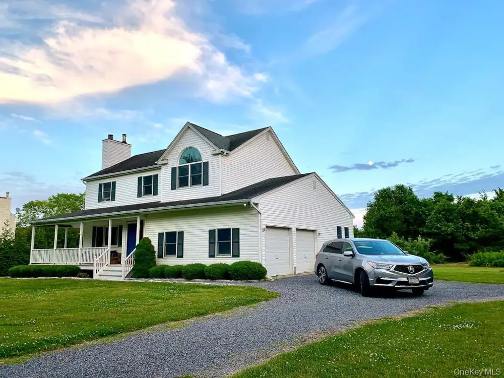 265 Old Field Court Mattituck, NY 11952