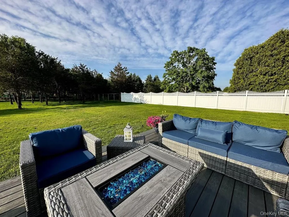 265 Old Field Court Mattituck, NY 11952