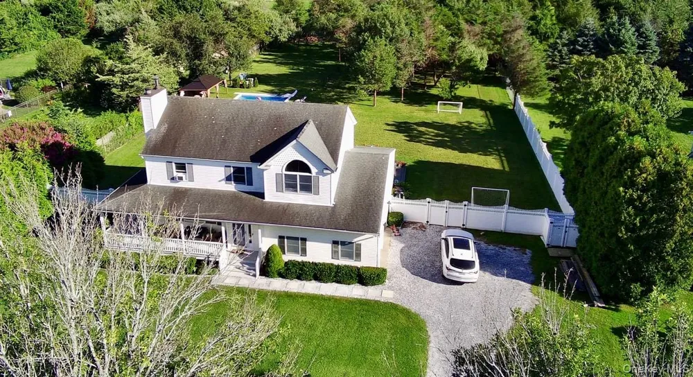 265 Old Field Court Mattituck, NY 11952