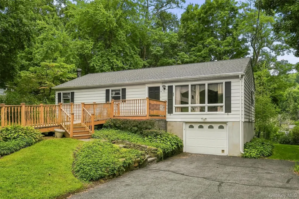 9 Michelle Drive Newburgh, NY 12550