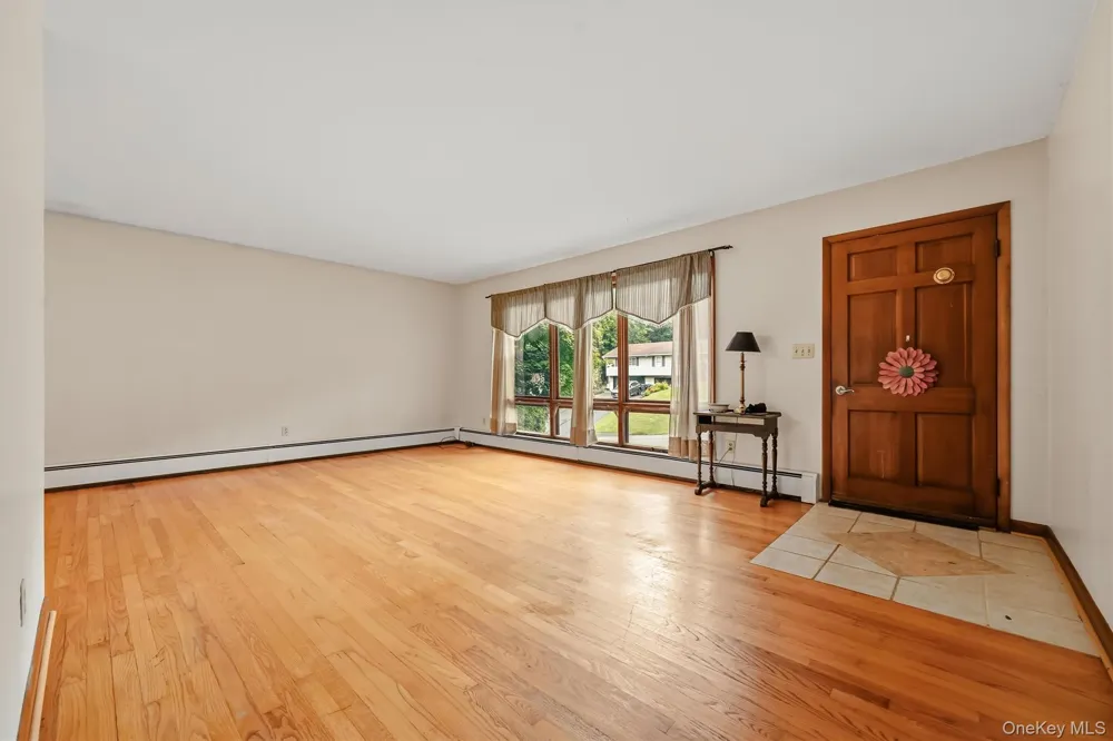 9 Michelle Drive Newburgh, NY 12550
