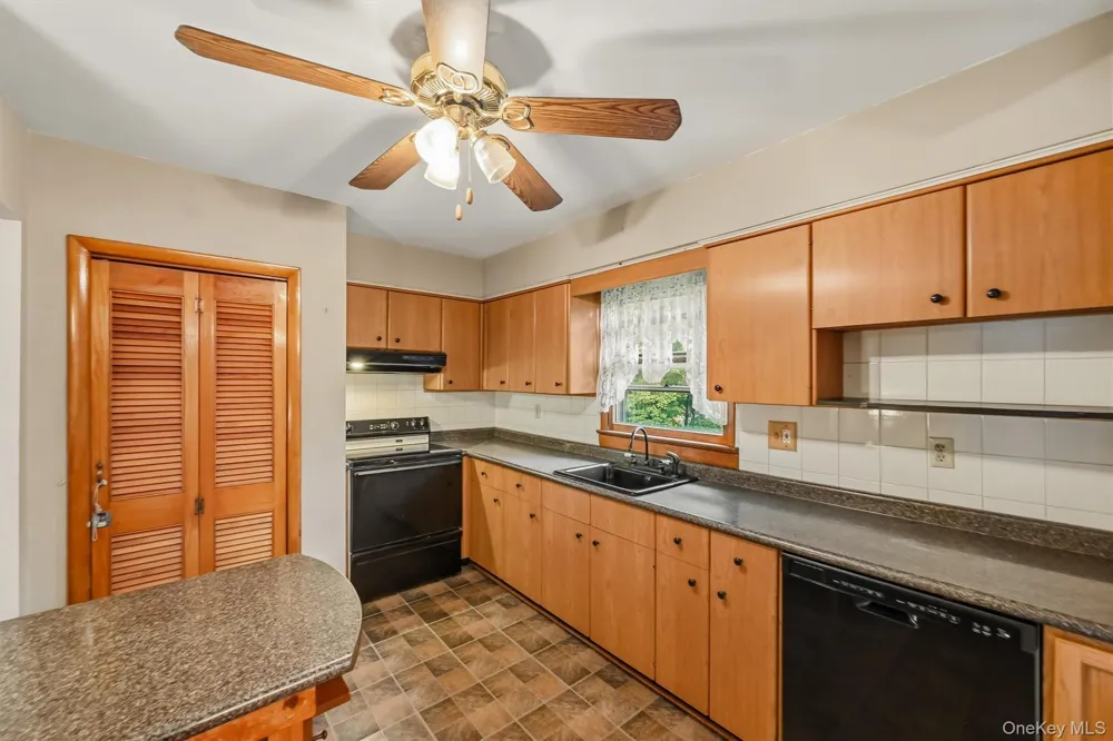 9 Michelle Drive Newburgh, NY 12550