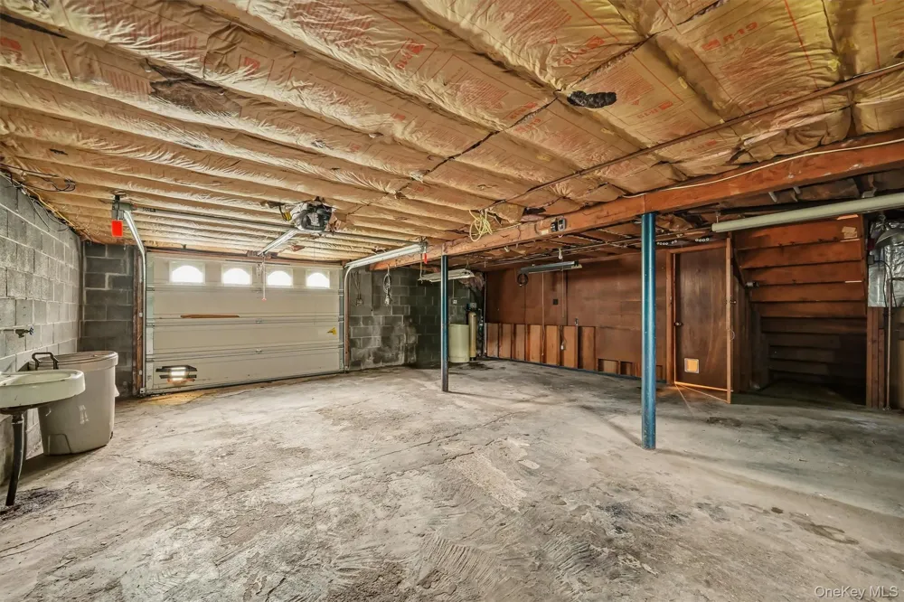 9 Michelle Drive Newburgh, NY 12550