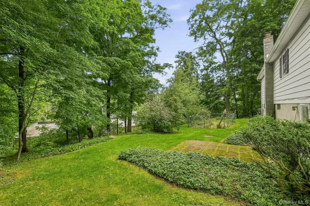 9 Michelle Drive Newburgh, NY 12550