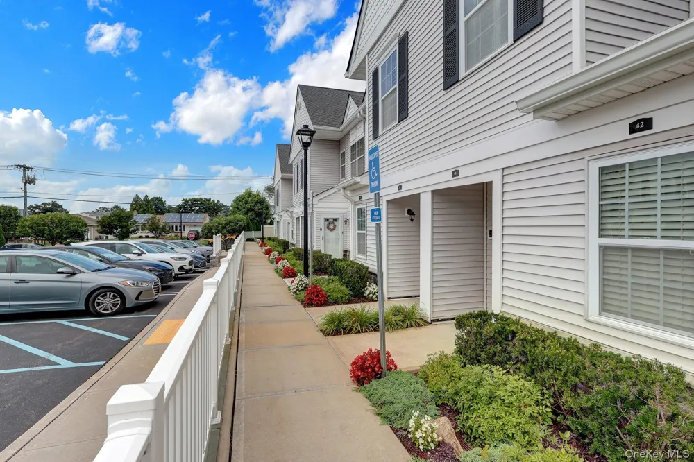 41 Spring Drive Seaford, NY 11783