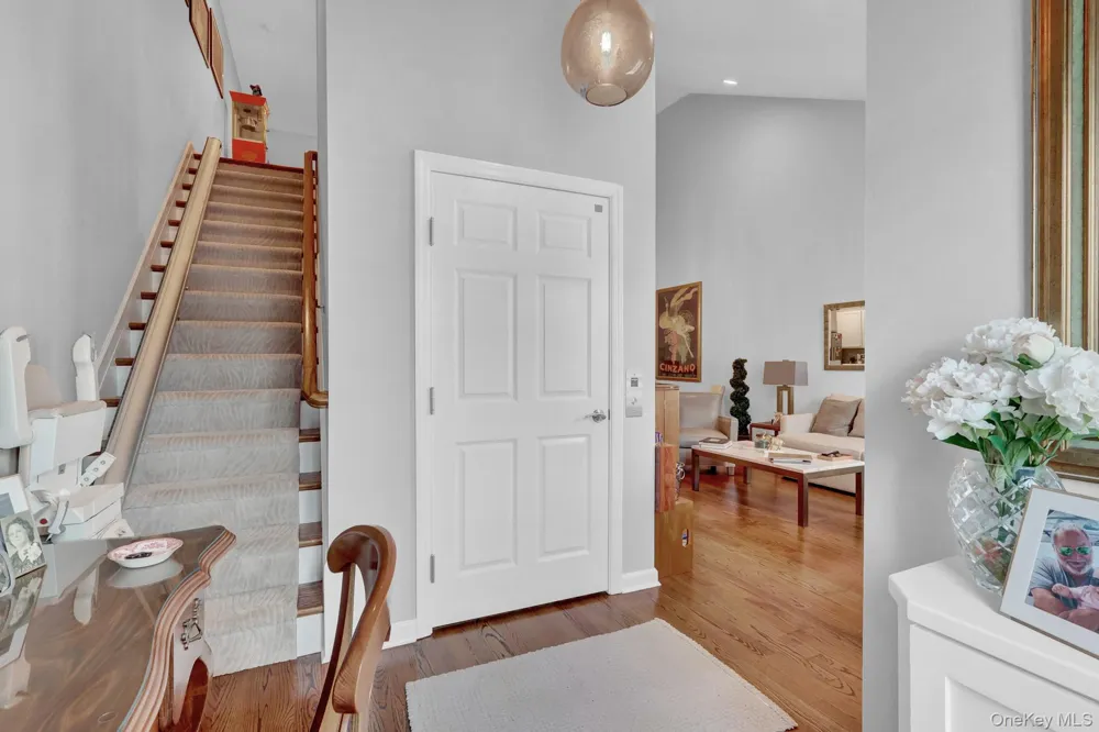 41 Spring Drive Seaford, NY 11783