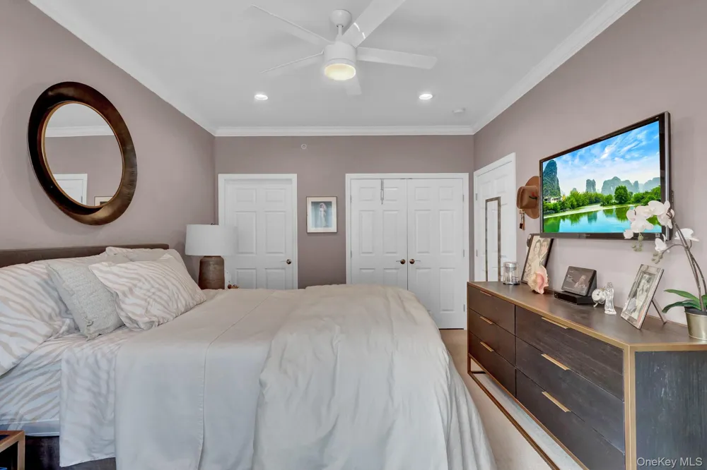 41 Spring Drive Seaford, NY 11783
