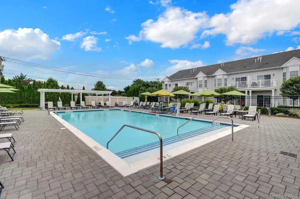41 Spring Drive Seaford, NY 11783