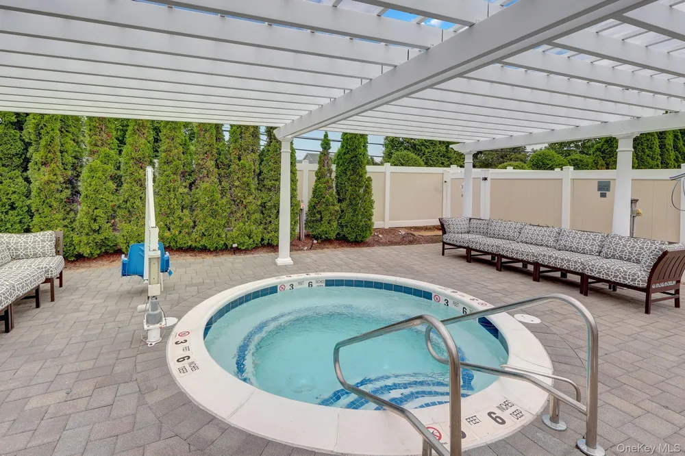 41 Spring Drive Seaford, NY 11783