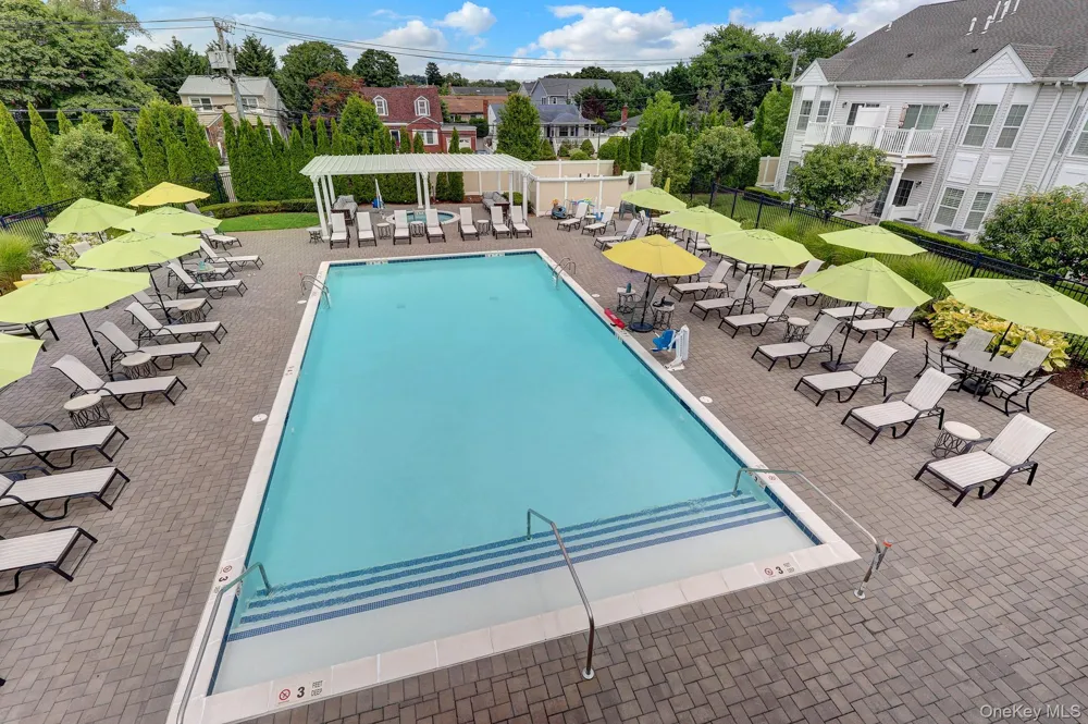 41 Spring Drive Seaford, NY 11783