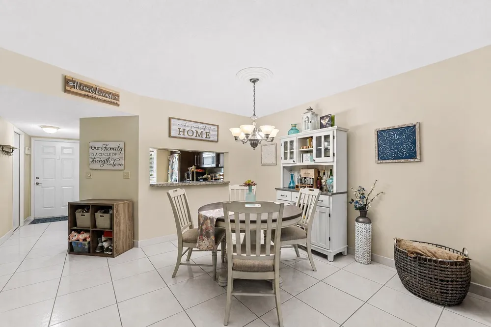 6351 Walk Circle Boca Raton, FL 33433