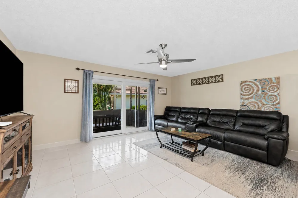 6351 Walk Circle Boca Raton, FL 33433