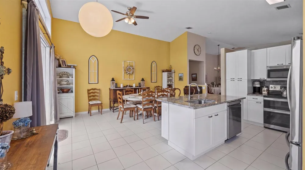 7865 Rockport Circle Lake Worth, FL 33467