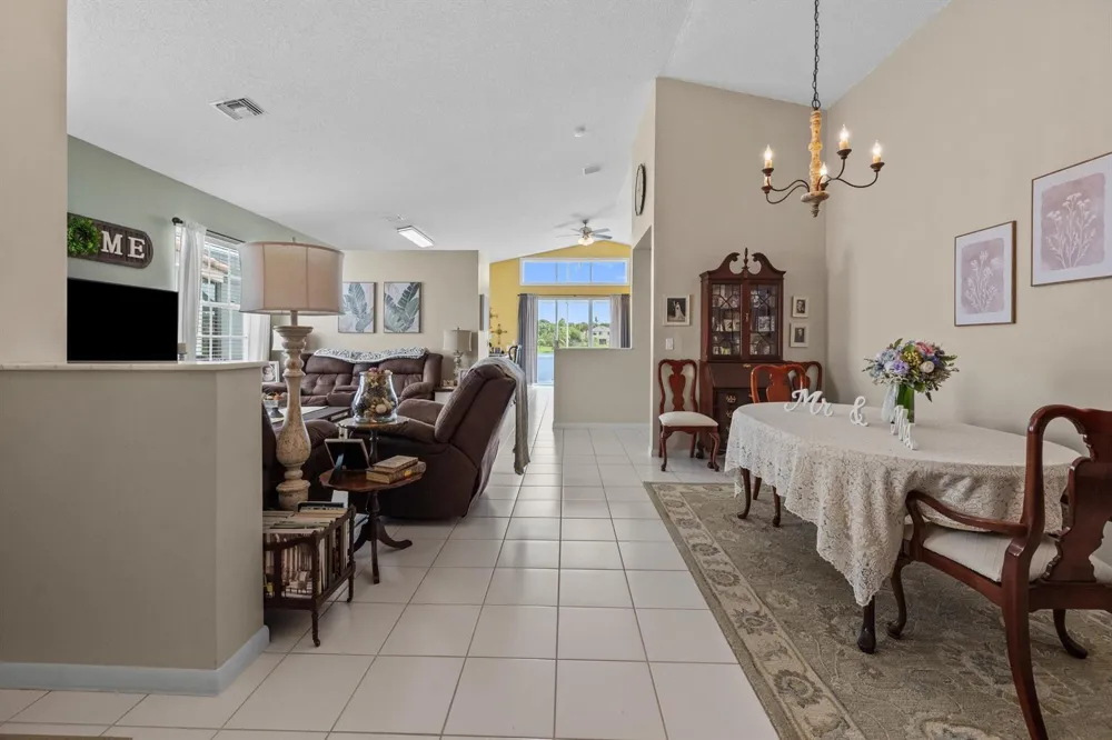 7865 Rockport Circle Lake Worth, FL 33467