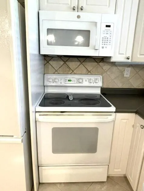 1080 NORTH DRIVE #B Delray Beach, FL 33445